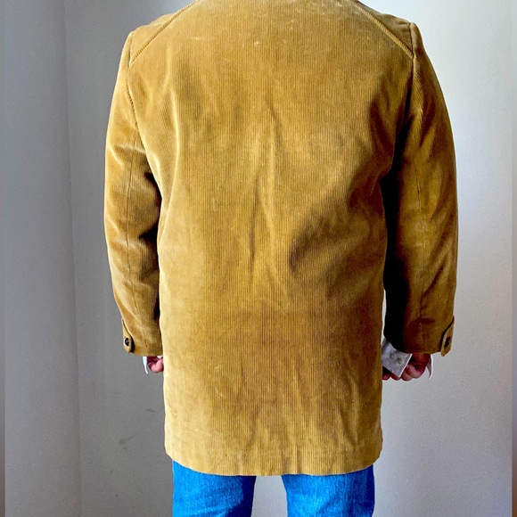 Vintage corduroy coat. - Picture 4 of 14
